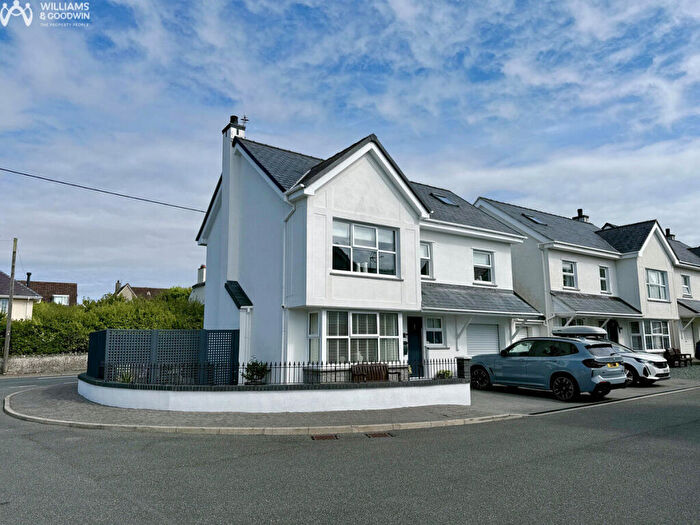 4 Bedroom Link Detached House For Sale In Lon Tesog, Trearddur Bay, Anglesey, LL65