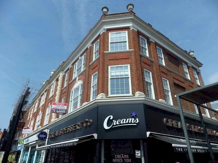 1 Bedroom Flat To Rent In High Street, Epsom, KT19