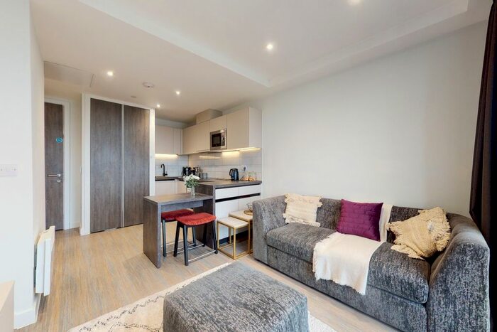 2 Bedroom Flat To Rent In City Club, Gas Street, Coventry, CV1