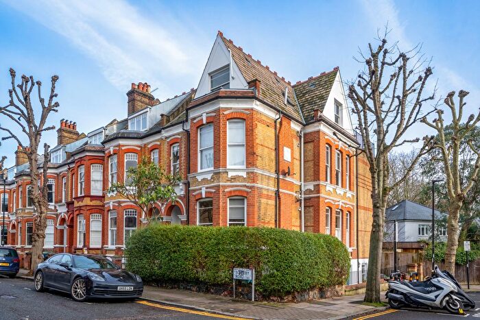 2 Bedroom Flat To Rent In Sotheby Road, London, N5