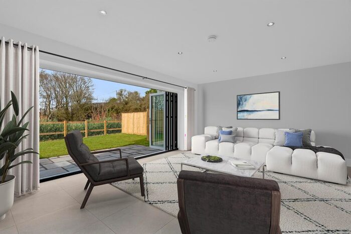 3 Bedroom Detached House For Sale In Brockhills Lane, New Milton, BH25