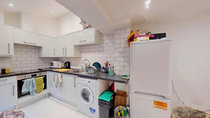 1 Bedroom Flat To Rent In Western Road, Brighton, BN1