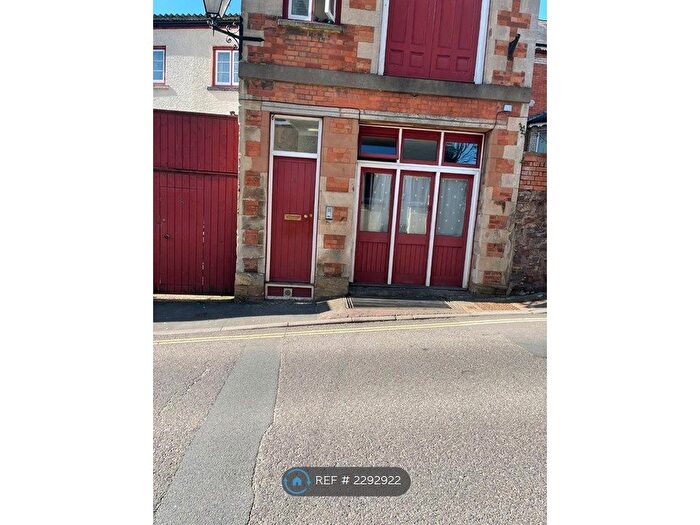 1 Bedroom Flat To Rent In Barrington Street, Tiverton, EX16