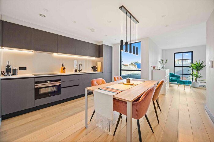 1 Bedroom Flat To Rent In Union Lofts, Harrow Road, W9