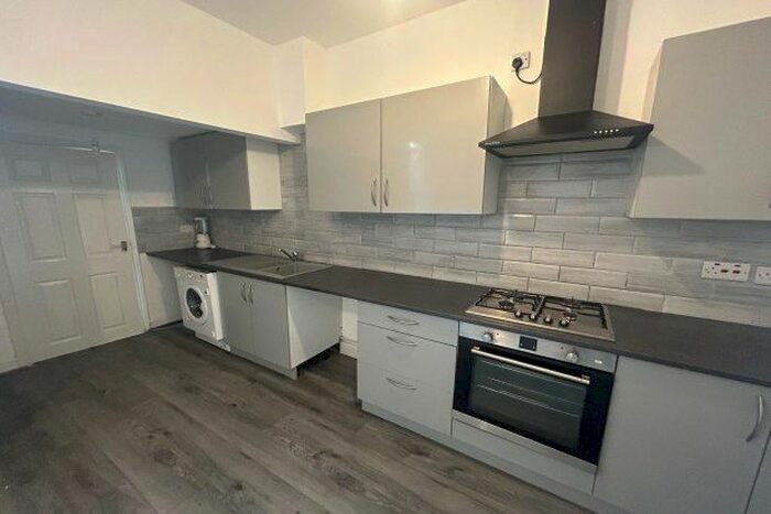 2 Bedroom Property To Rent In Tonge Moor Road, Bolton, BL2