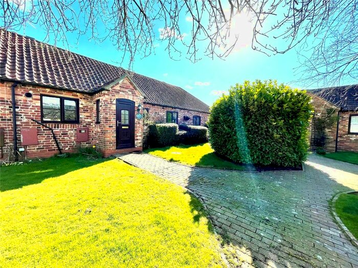 2 Bedroom Bungalow For Sale In Cropwell Manor Court, Cropwell Bishop, Nottingham, Nottinghamshire, NG12