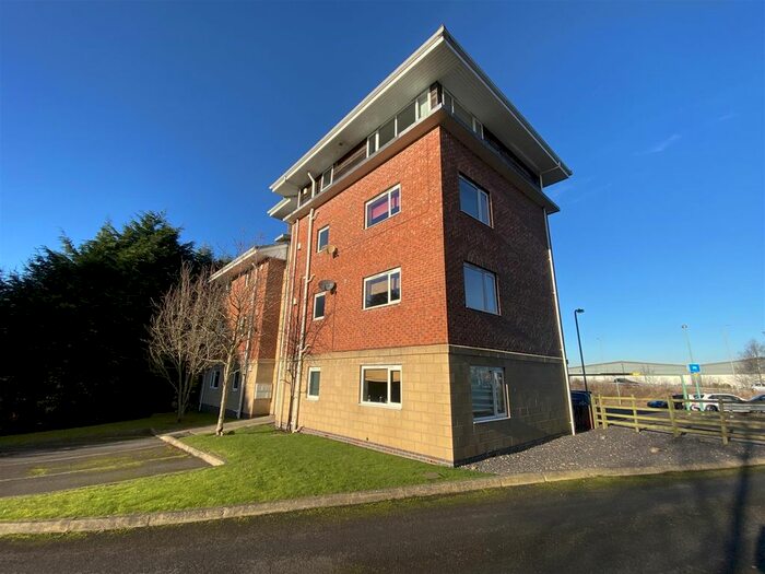 2 Bedroom Flat To Rent In The Lodge, Lowmoor Road, Sutton-In-Ashfield, NG17
