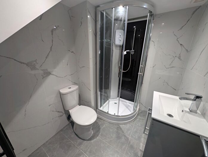 1 Bedroom Flat To Rent In Commercial Street, Mountain Ash, CF45