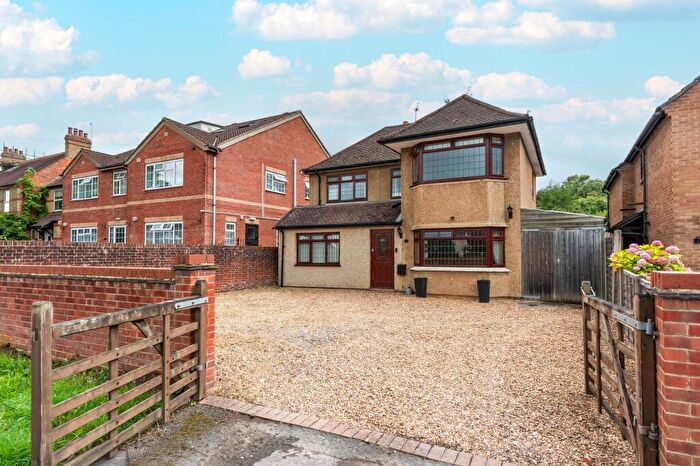 4 Bedroom Detached House For Sale In Kennington Road, Kennington, OX1