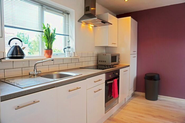 2 Bedroom Flat To Rent In Cathays Terrace, Cathays, Cardiff, CF24