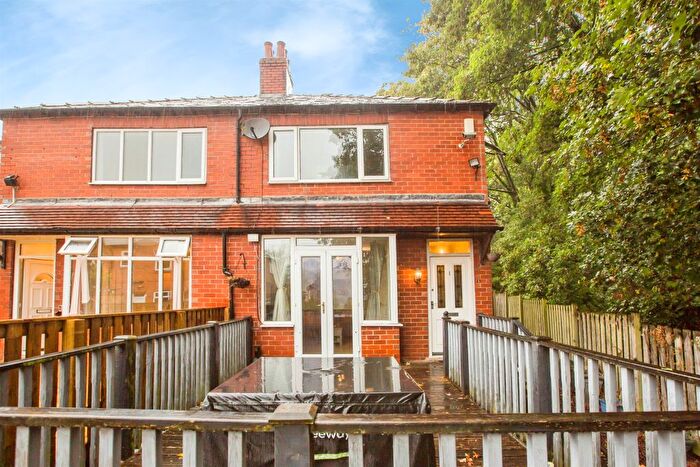 2 Bedroom Semi-Detached House For Sale In Sunnybank Crescent, Sowerby Bridge, HX6
