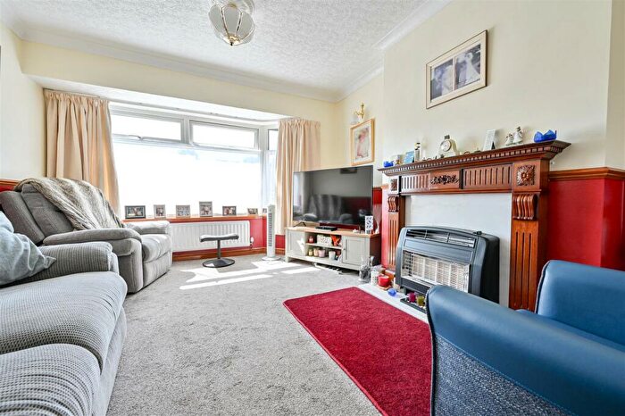 2 Bedroom Semi-Detached Bungalow For Sale In Tunbrook Avenue, Grimsargh, Preston, PR2
