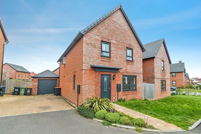 3 Bedroom Detached House For Sale In Briggington Way, Leighton Buzzard, LU7