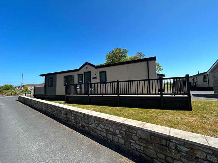 2 Bedroom Park Home For Sale In Morecambe, Lancashire, LA3