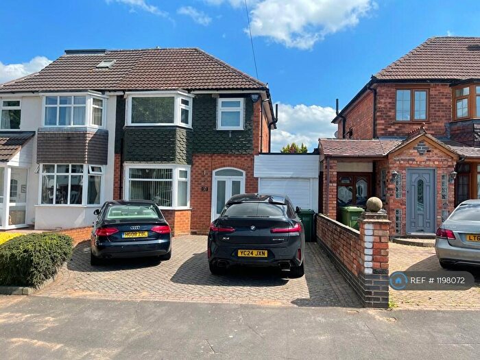 3 Bedroom Semi-Detached House To Rent In Goodway Road, Solihull, B92