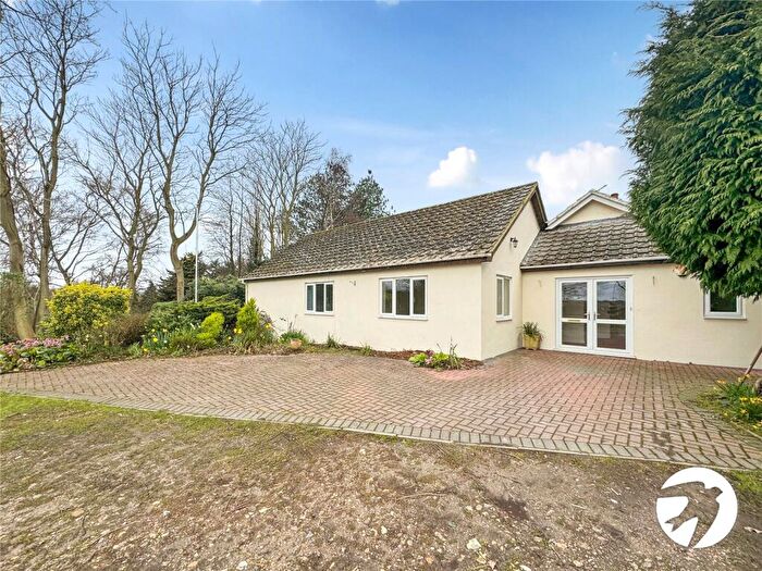 4 Bedroom Bungalow To Rent In Woodgate Lane, Borden, Sittingbourne, Kent, ME9