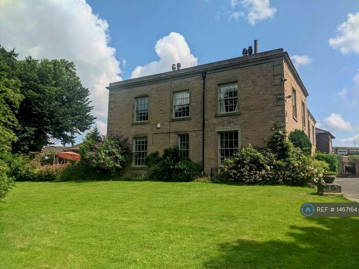 4 Bedroom Detached House To Rent In Hill Top House (Plus ), Gomersal, BD19