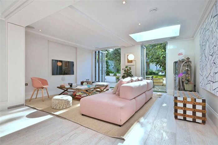 5 Bedroom Semi-Detached House To Rent In St Augustines Road, Camden, London, NW1