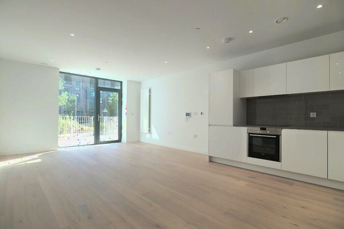 1 Bedroom Flat To Rent In Bonnet Street, London, E16
