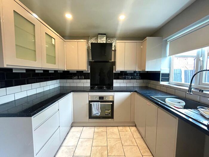 3 Bedroom Semi-Detached House To Rent In Livingston Avenue, Wythenshawe, M22