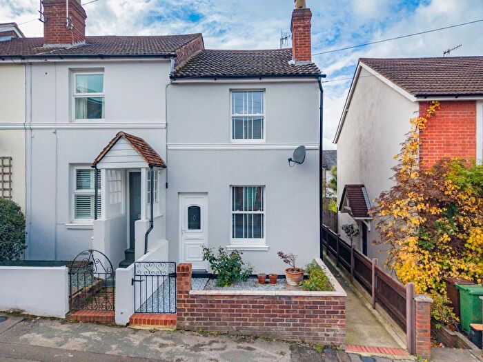 2 Bedroom End Terrace House For Sale In Auckland Road, Tunbridge Wells, TN1