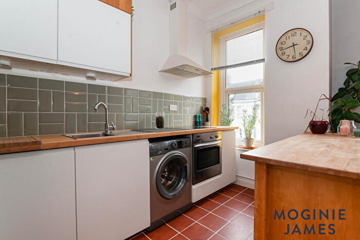 2 Bedroom Flat To Rent In Claude Road, Claude Road, Roath, CF24