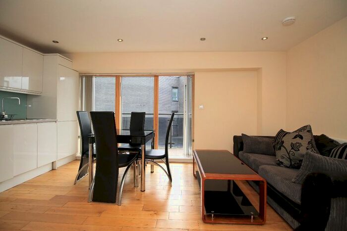 2 Bedroom Flat To Rent In Shirley Street, Canning Town, E16