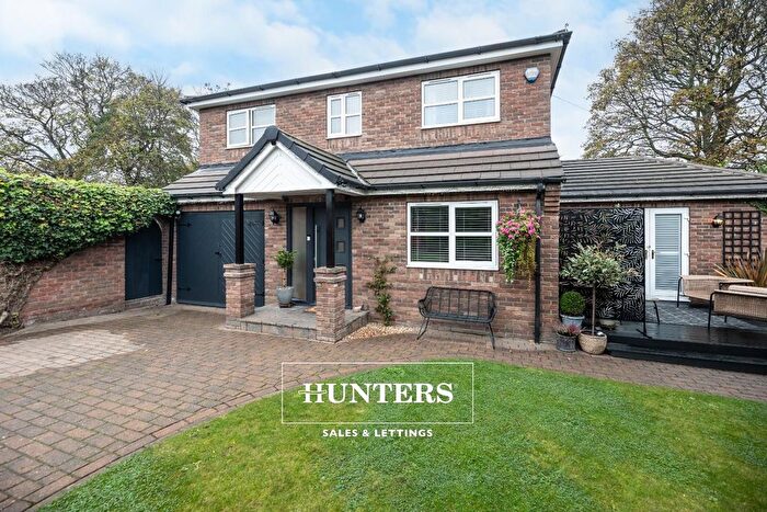 4 Bedroom Detached House For Sale In Hartley Park Avenue, Pontefract, Wakefield, WF8