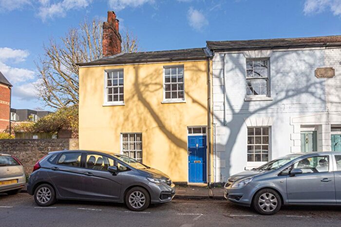 2 Bedroom End Of Terrace House For Sale In Bridge Street, Oxford, OX2