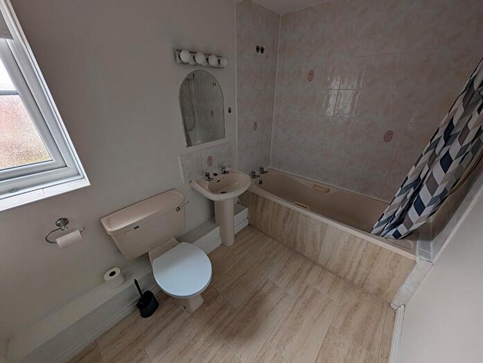 1 Bedroom Flat To Rent In Sutherland View, Blackpool, Lancashire, FY1