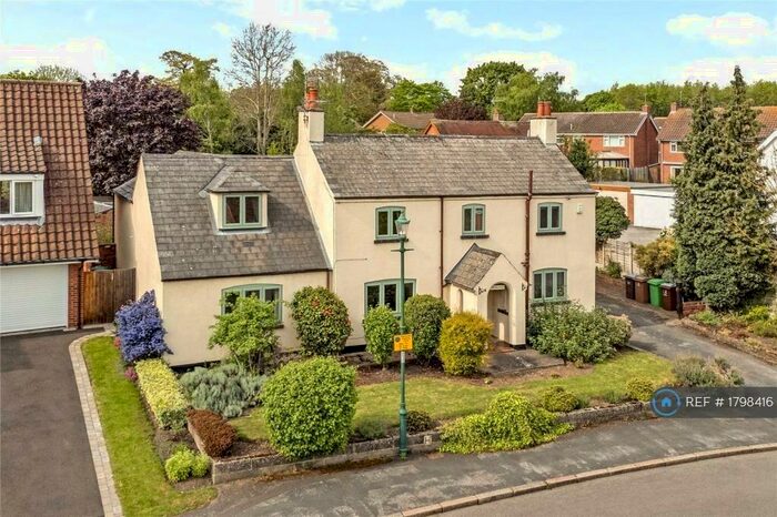 5 Bedroom Detached House To Rent In Village Road, Nottingham, NG11