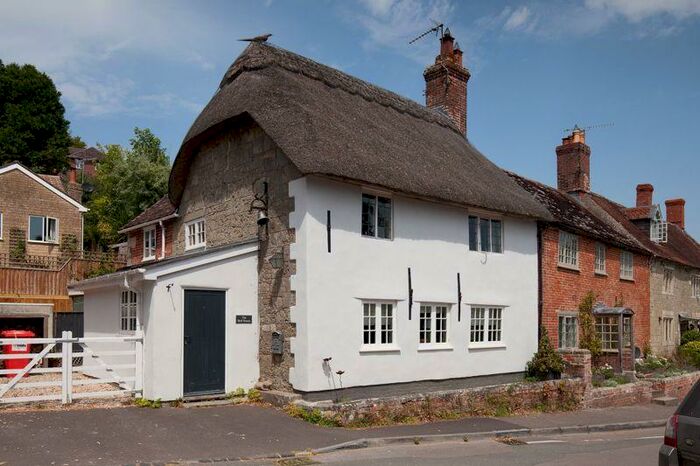 3 Bedroom Cottage For Sale In East Knoyle, SP3