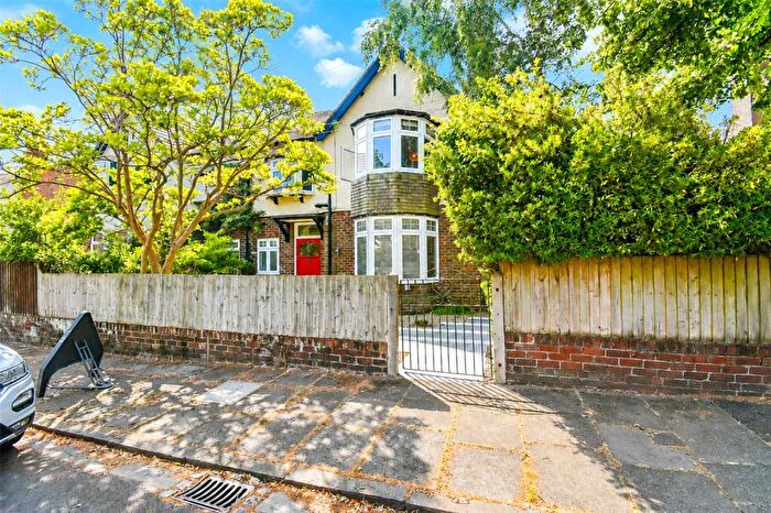 4 Bedroom Semi-Detached House For Sale In Templemore Road, Oxton, Wirral, CH43