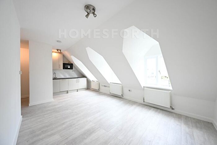 Studio For Sale In Catford Hill, Catford, SE6
