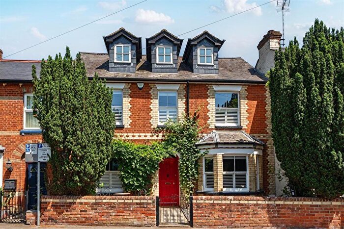 4 Bedroom Terraced House For Sale In Station Road, Twyford, Reading, Berkshire, RG10