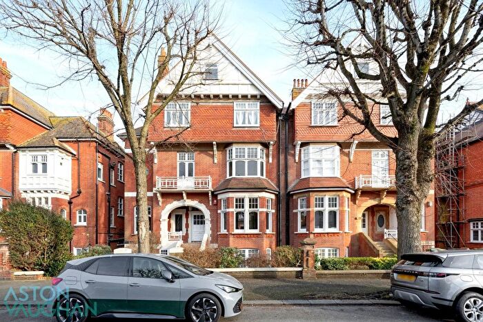 2 Bedroom Flat To Rent In Fourth Avenue, Hove, BN3