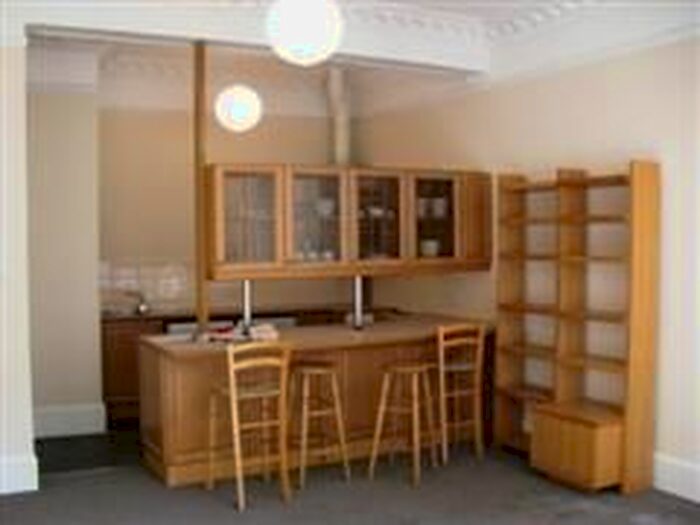 1 Bedroom Flat To Rent In B South Methven Street, Perth, PH1
