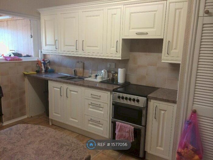 2 Bedroom Bungalow To Rent In Medbourne Gardens, Middlesbrough, TS5