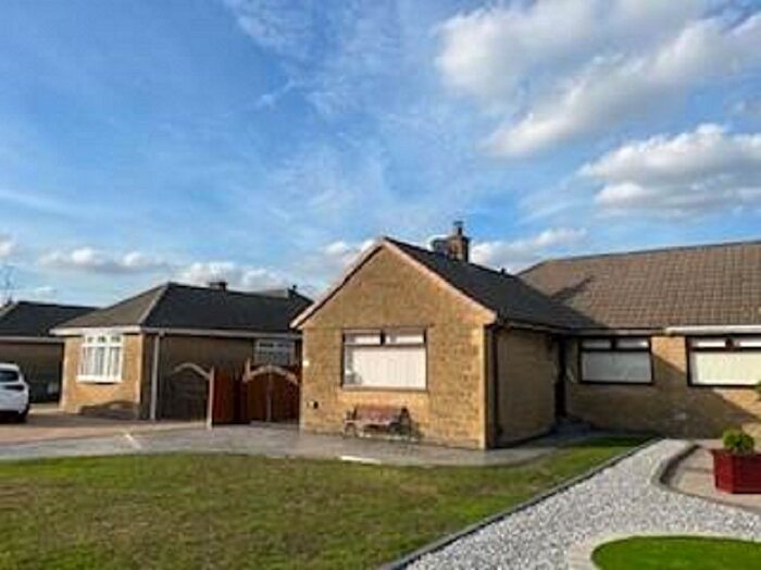 3 Bedroom Semi-detached Bungalow For Sale In Firth Close, Swindon, SN25