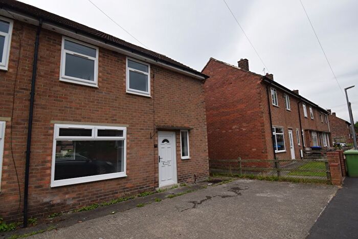 3 Bedroom Semi-Detached House To Rent In Cedar Grove, Shildon, DL4