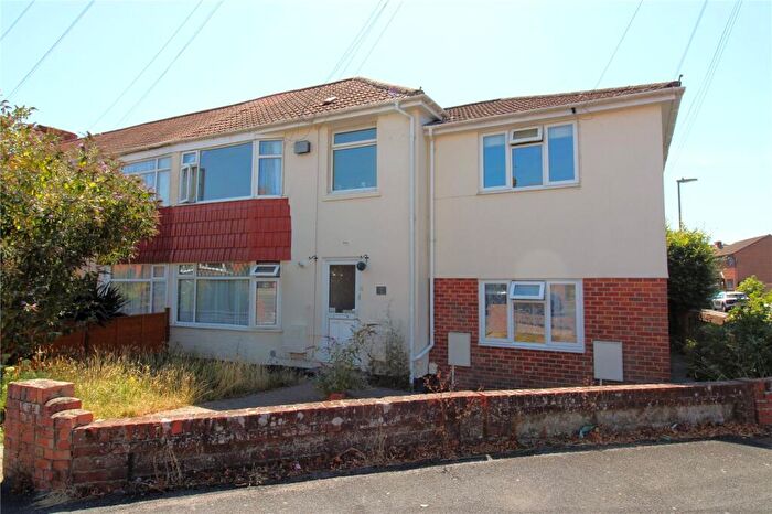 1 Bedroom Apartment For Sale In Westfield Avenue, Fareham, Hampshire, PO14