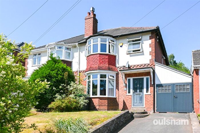 3 Bedroom Semi Detached House For Sale In Woodbourne Road, Bearwood, West Midlands, B67