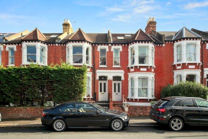 2 Bedroom Property To Rent In Woodside, Wimbledon, SW19