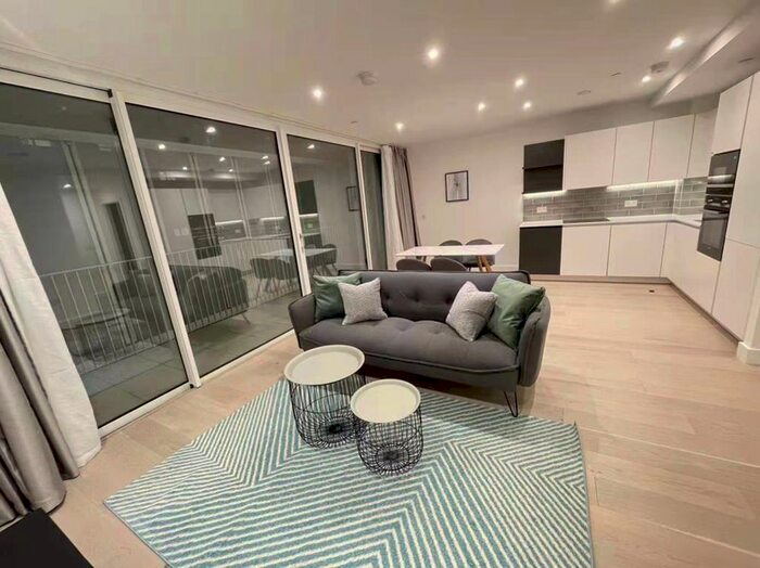 2 Bedroom Flat To Rent In New Tannery Way, London, SE1