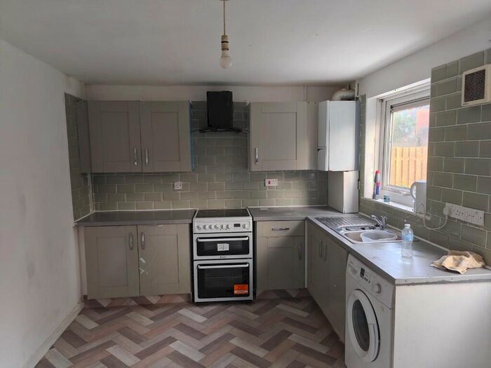 3 Bedroom Terraced House To Rent In Hill Street, Sheffield, S2