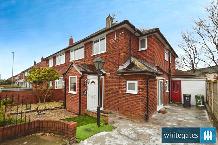 4 Bedroom Semi Detached House For Sale In Nesfield Road, Leeds, West Yorkshire, LS10