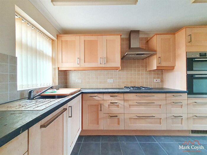 3 Bedroom Detached Bungalow For Sale In Avondale Close, Whitstable, CT5