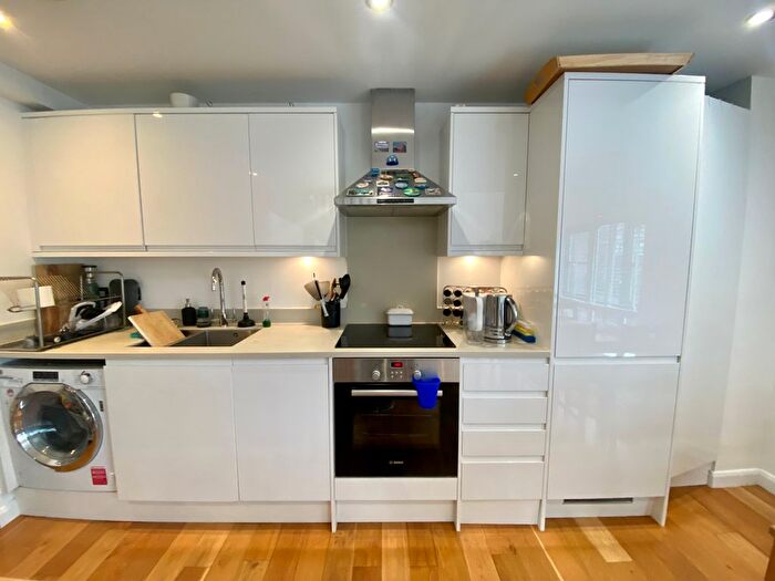 1 Bedroom Flat To Rent In Warple Way, London, W3