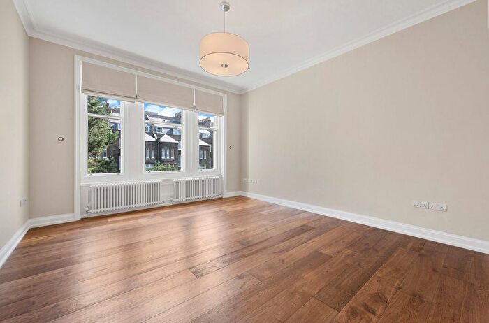 2 Bedroom Flat To Rent In Ridgmount Gardens, Fitzrovia, WC1E