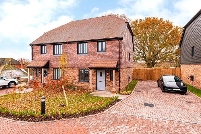3 Bedroom Semi-Detached House To Rent In Hill Farm View, Bobbing, Sittingbourne, Kent, ME9